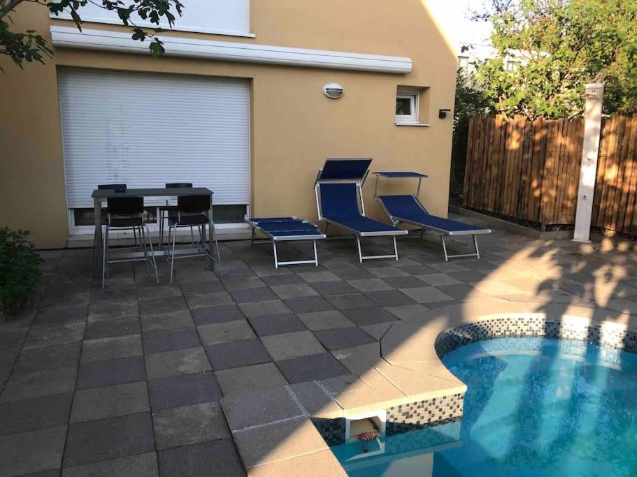 Brunstatt Logement Avec Piscine מראה חיצוני תמונה